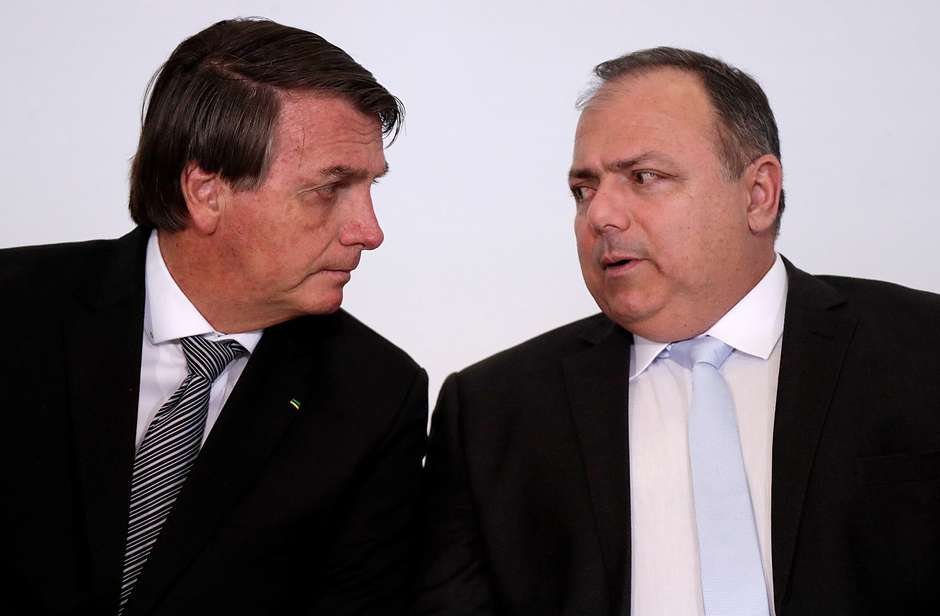 Governo Bolsonaro mantém sigilo de cem anos e nega acesso a processo contra Pazuello