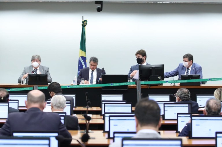 Em Brasília: bancada paraibana define prioridades para emendas do orçamento 2021