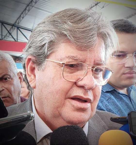 João Azevêdo diz que Paraíba pode perder até R$ 1,4 bi com projeto taxa ICMS dos combustíveis