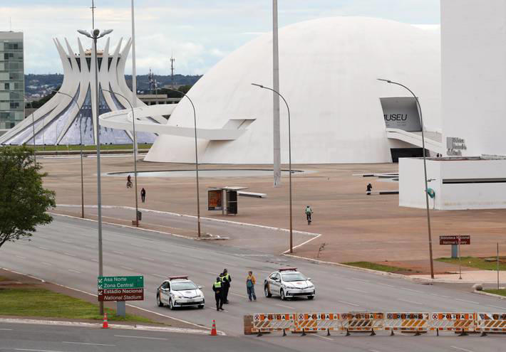 Extremistas no radar: Ministro da Justiça endurece tom contra “guerra de impatriotas” em Brasília